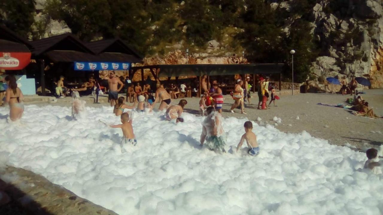 Apartmans Martha Karlobag Εξωτερικό φωτογραφία