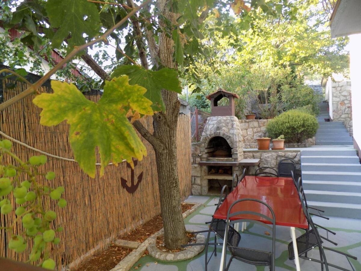 Apartmans Martha Karlobag Εξωτερικό φωτογραφία
